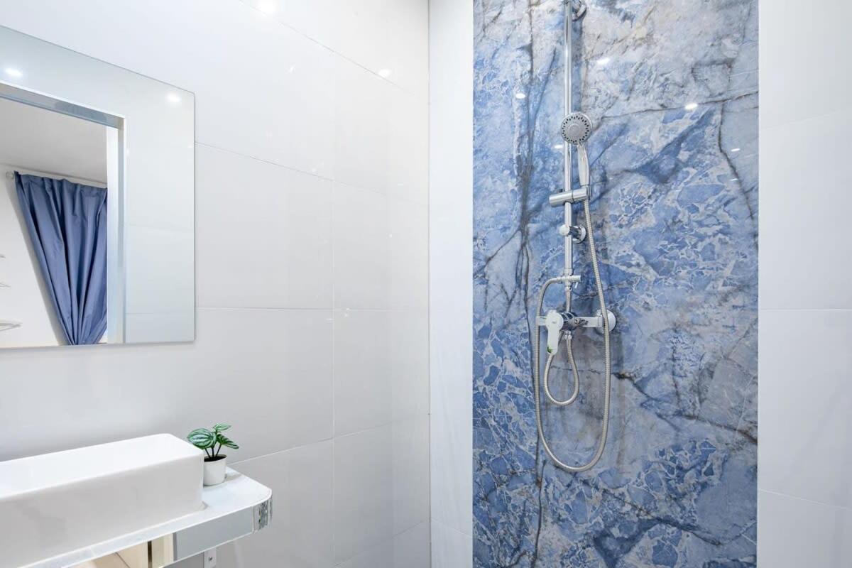 Appartamento Central - New - Quiet Sleep Budapest Esterno foto
